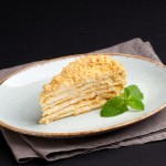 Layer cake with custard