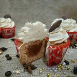 Cupcakes with caramel and curdscream