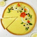 Tart with limón cream